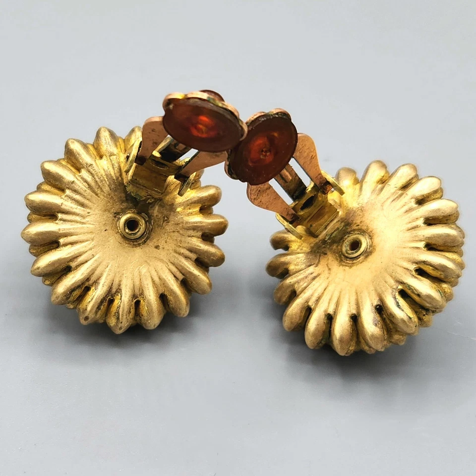 Miriam Haskell Signed Faux Baroque Pearl Acorn Gold Tone Button Clip Earrings - Image 4 of 4