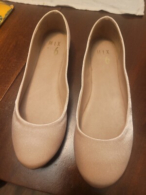 Brand New No Box. Mix no.6 Size 7.5 Blush pink ballet slipper type flat.