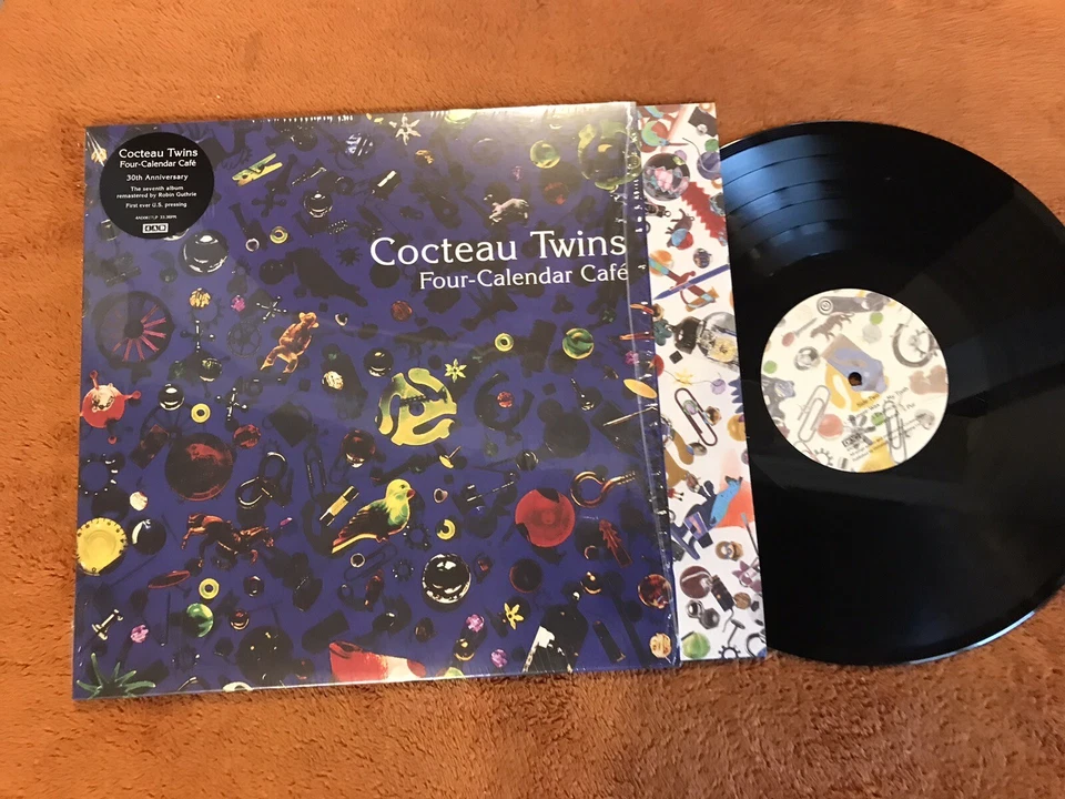 Кафе с четырьмя календарями THE COCTEAU TWINS Lp Re Rm '93 2024 с термоусадочной рекламой ремастр 4ad - Изображение 2 из 4