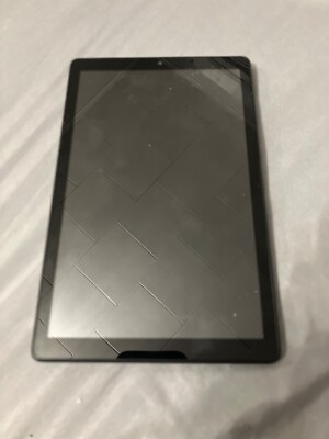 Tablet TLC TAB 8 LE with TikTok installed.
