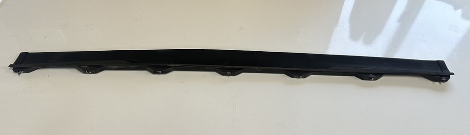 72-89 Mercedes R107 450SLC 380SL 560SL Rear Bumper Rubber Filler Trim ...