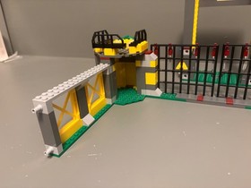 LEGO Dino 5887: Dino Defense Hq - RETIRED/RARE - Incomplete Set - T-rex Included