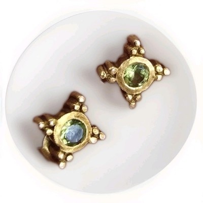 Peridot Blume Ohrstecker Etrusker Stil (0,925 Sterling Silber, Gold Vermeil)