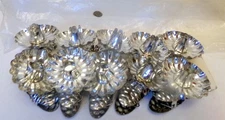 SET 10 CHRISTMAS Tree Pine Cone Metal Spring Clip Candle Holders  New Old Stock