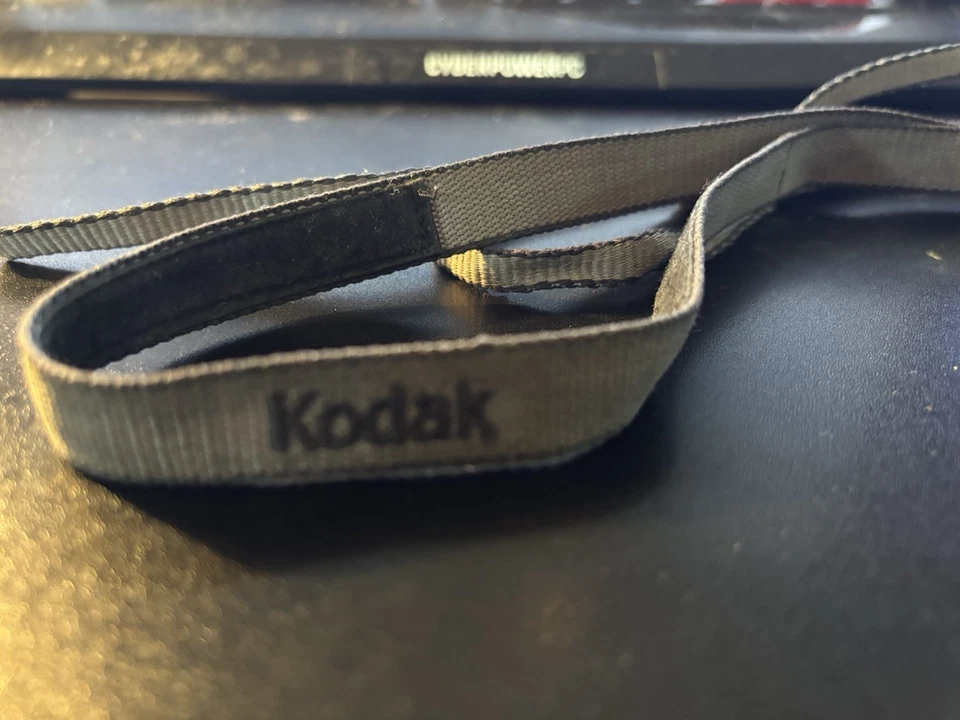 Correa de hombro/cuello Kodak para cámaras - se puede usar con muchos modelos estoy seguro Foto 2 de 4