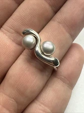 Sterling ISRAEL HAGIT GORALI Freshwater Pearl Modernist Wavy Ring Size 8.25 - 5g
