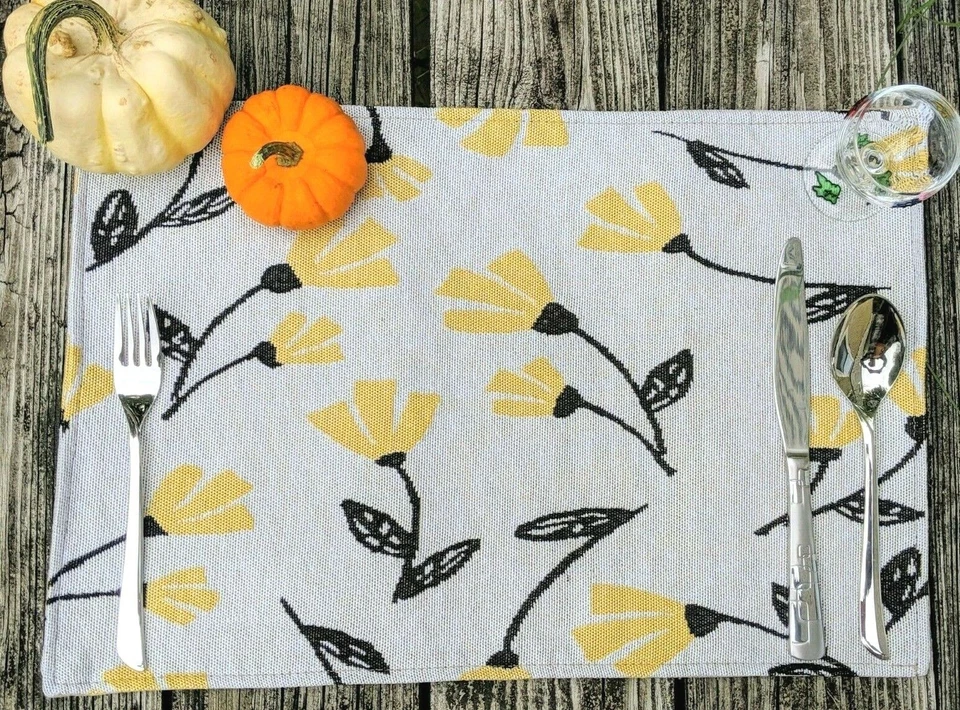 DaDa Bedding Set of 4 Spring Yellow Tan Floral Tapestry Dining Table Placemats - Image 3 of 4