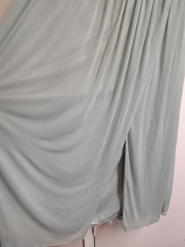 New Davids Bridal Long Lace Mesh Bridesmaid Dress V-Neck Flowy Slit Dusty Sage - Image 4 of 4