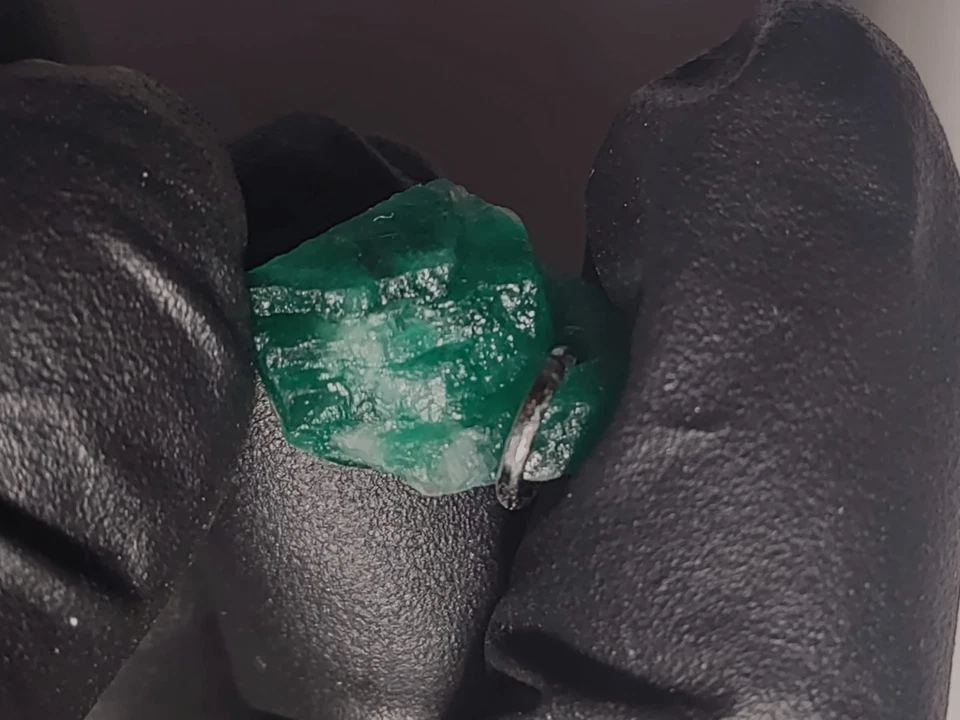 Bonito Colgante Esmeralda Verde Natural Foto 3 de 3