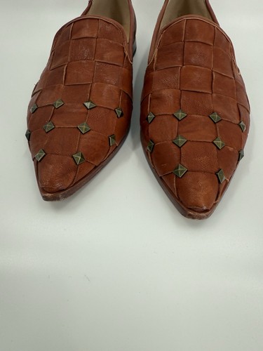 Frye Kenzie Nieten Cognac Leder geprägt spitz zulaufend flache Halbschuhe Größe 9,5 - Bild 2 von 14