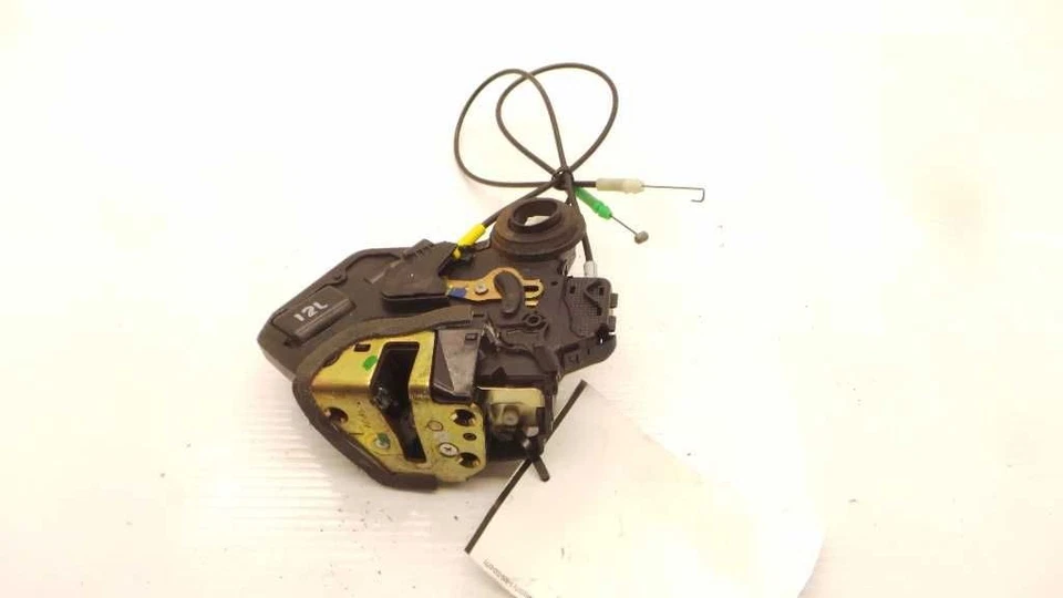 Toyota Matrix 2003 lado del conductor cerradura puerta trasera conjunto actuador Foto 2 de 4