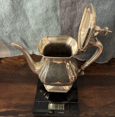 Reed&Barton sterling silver (.930), tea pitcher 2 1/4 pint w/lid, no mono, 873G