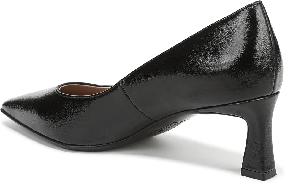 Bomba para mujer Naturalizer Tylan punta puntiaguda negra 10W Foto 4 de 4