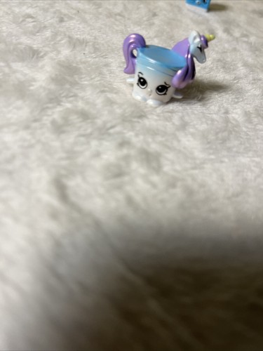 Shopkins bathroom items 10 pieces - Picture 9 of 10