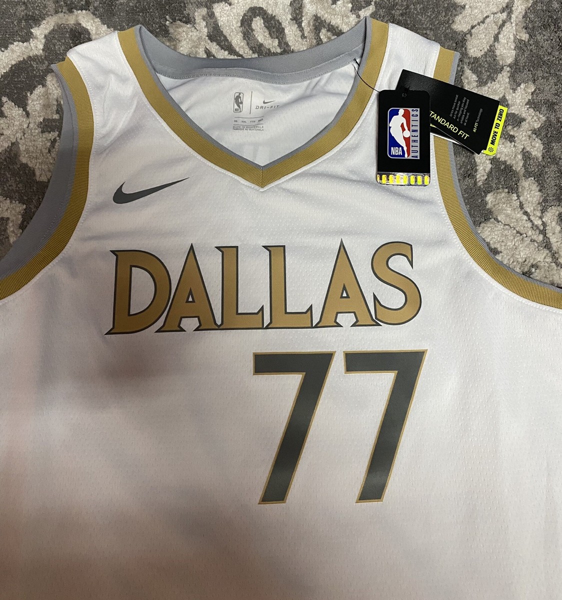 ナイキ NBA DALLAS DONČIĆ 77 ユニフォーム メンズ 2XL NIKE NBA Jersey Dallas Mavericks Luka Doncic #77 City Jersey