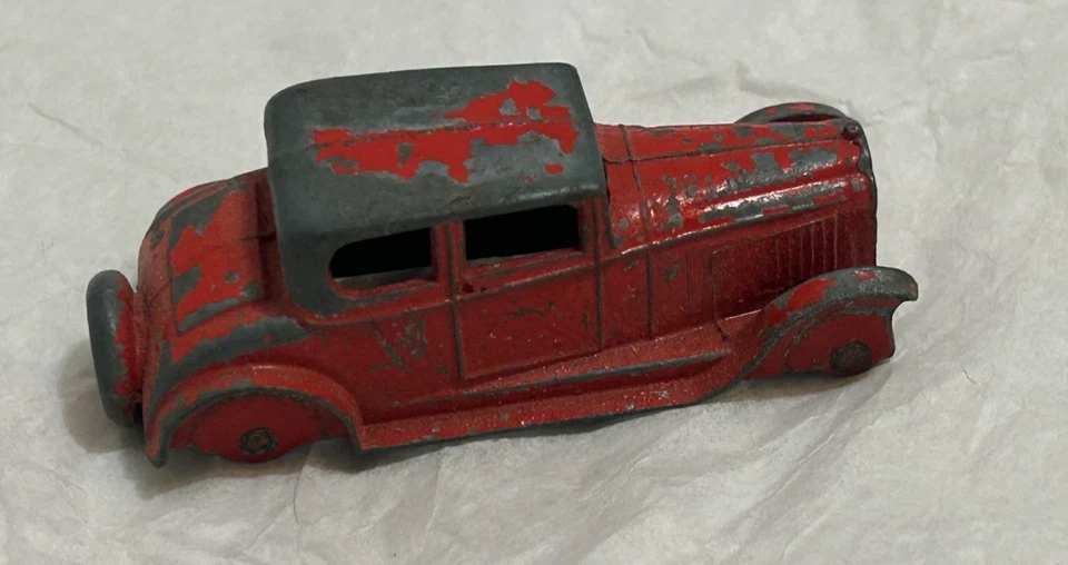 Vintage Tootsie Toy Red Truck Diecast metal - Image 3 of 4