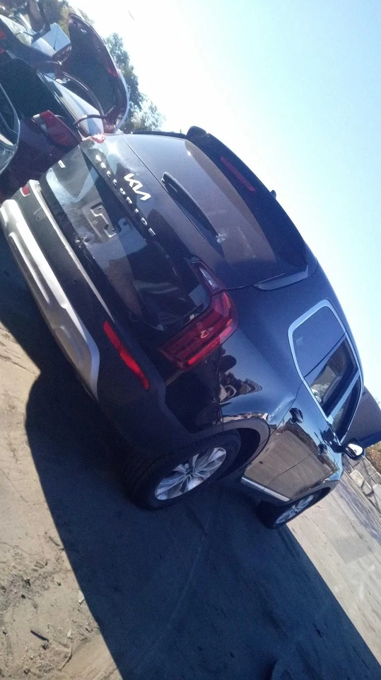 Guantera usada se adapta a: Kia Telluride 2022 grado B Foto 4 de 4