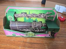 Wicked Elphaba's Broom Noble Collection New 36" Toy Ages 5+