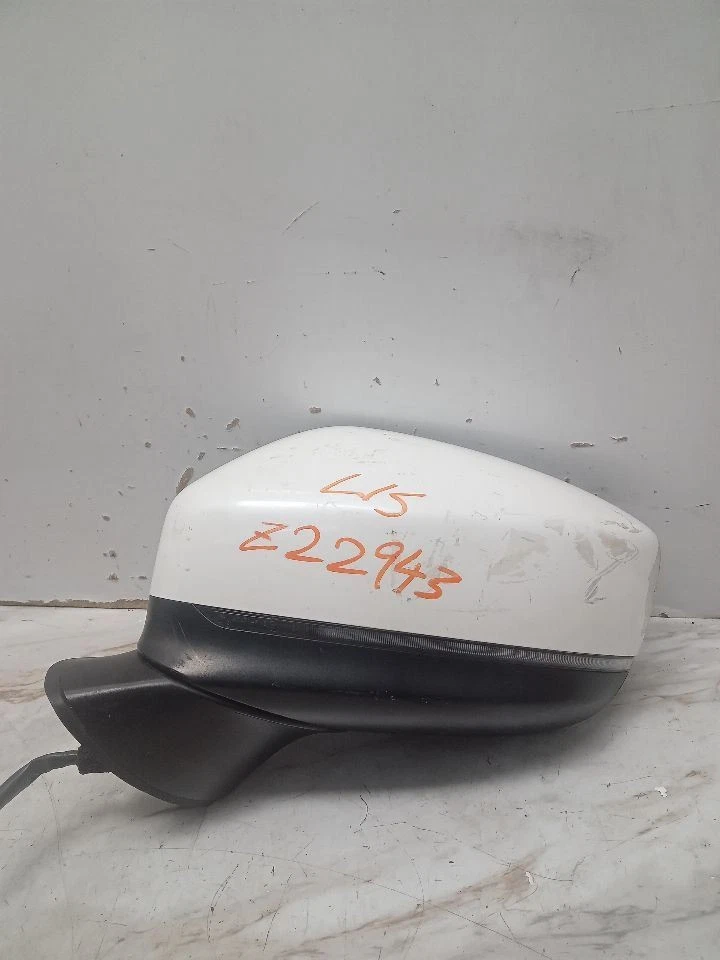 Espejo retrovisor izquierdo Mazda CX-9 2018 con punto ciego Foto 3 de 4