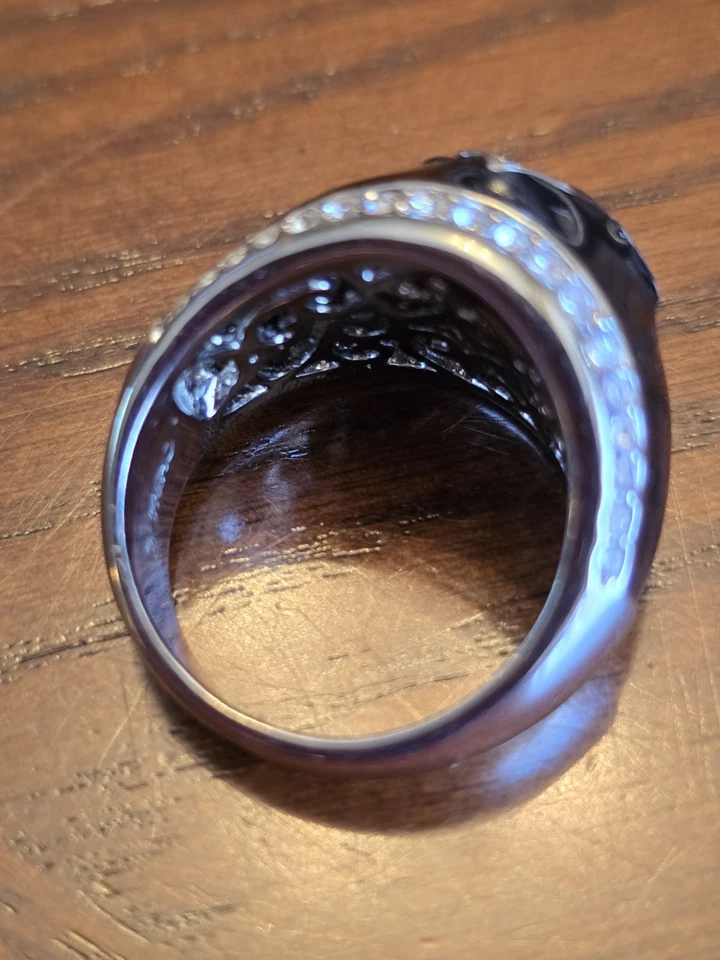 Anillo Priscilla Presley Cruz Maltesa Esmalte y Banda Cristal" Talla 9.5 Foto 4 de 4