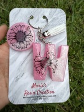 Resin Pink Sunflower keychain theme/ Hand made pink sunflower keychain