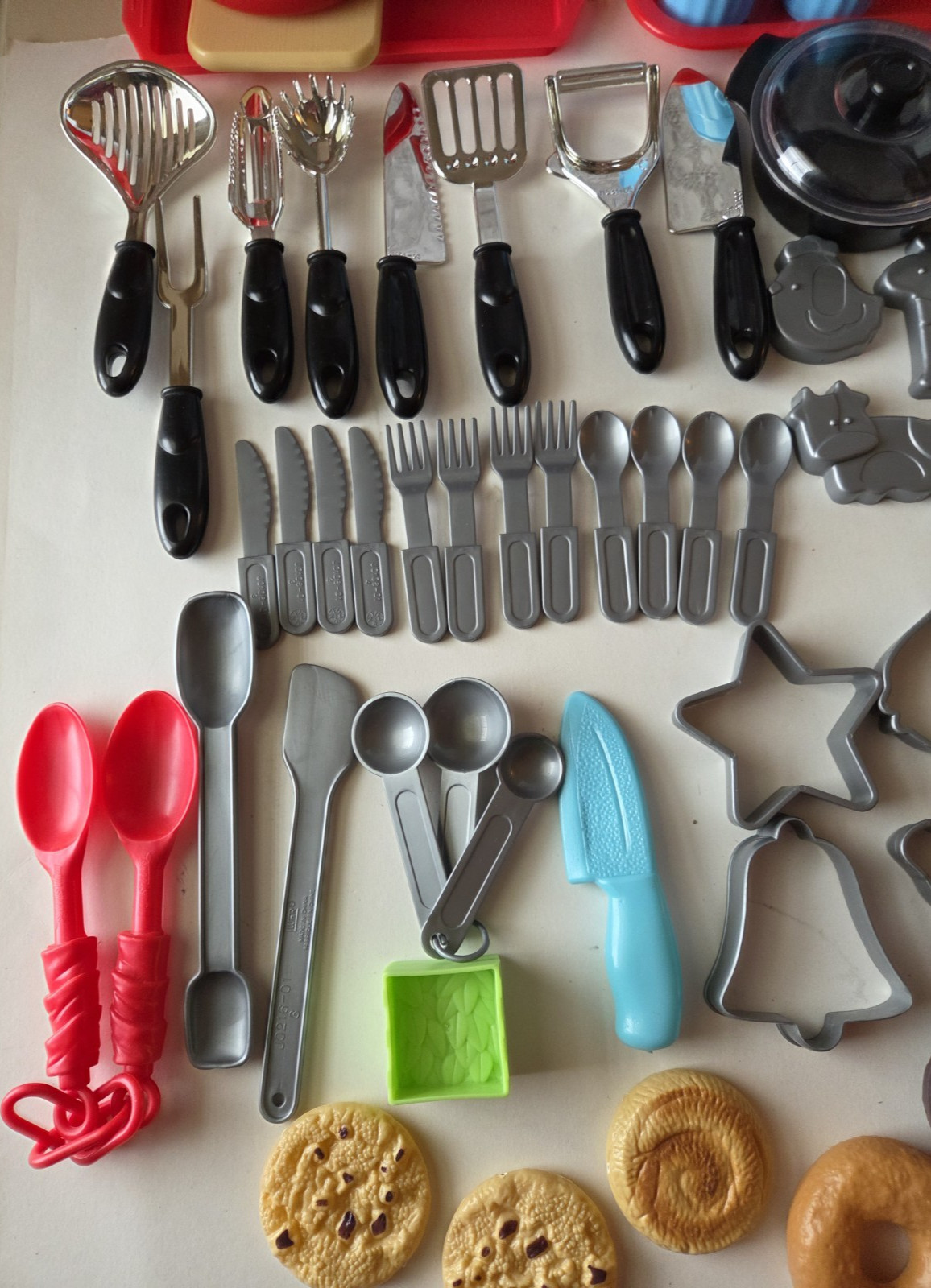 как выглядит Pretend Food Play Kitchen Items Lot Cookware, Microwave, Cash Register фото