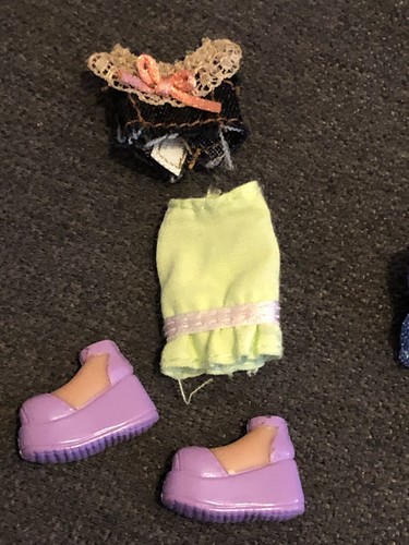 Bratz Dolls, Car, Mini Dolls & Mini Accessories. 45 Pieces, 2002-2003. Beautiful - Picture 19 of 24