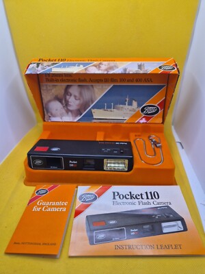 Boots Pocket 110EF analoge Kamera mit Karton unsicher ob jemals benutzt 