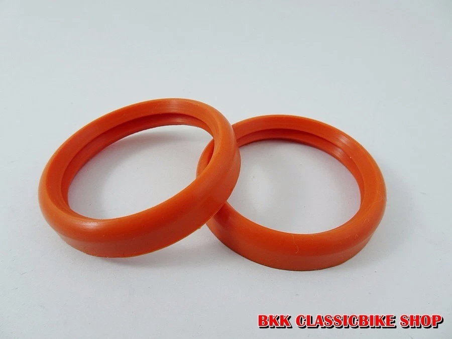 SILENCIADOR JUNTA HONDA C71 C72 C76 C77 CA72 CA77 CS72 CS77 CB72 CB77 Embalaje 2 piezas. Foto 2 de 4