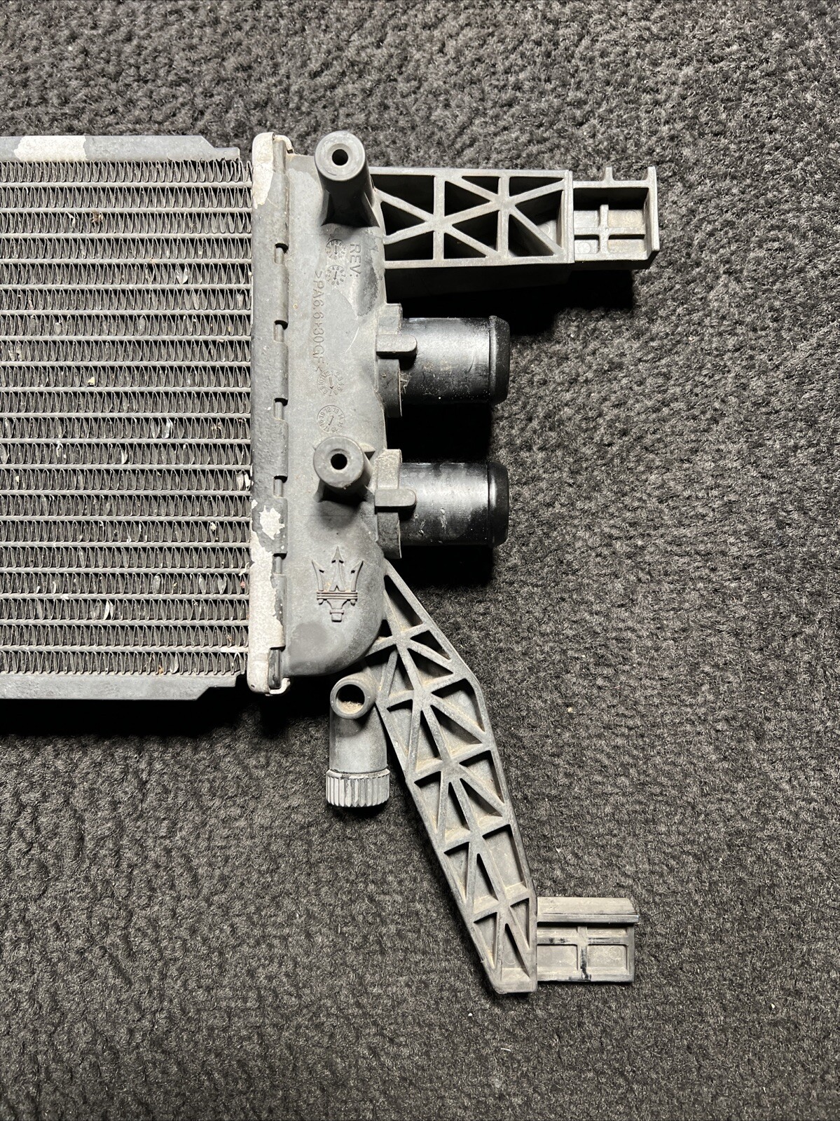2014 Maserati Quattroporte Engine Cooling Auxiliary Radiator OEM 16474838