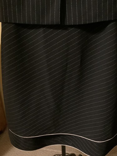 Vintage Danny & Nicole Womens Pinstripe Jacket & Skirt Suit 2 pc sz6 EUC - Picture 5 of 11