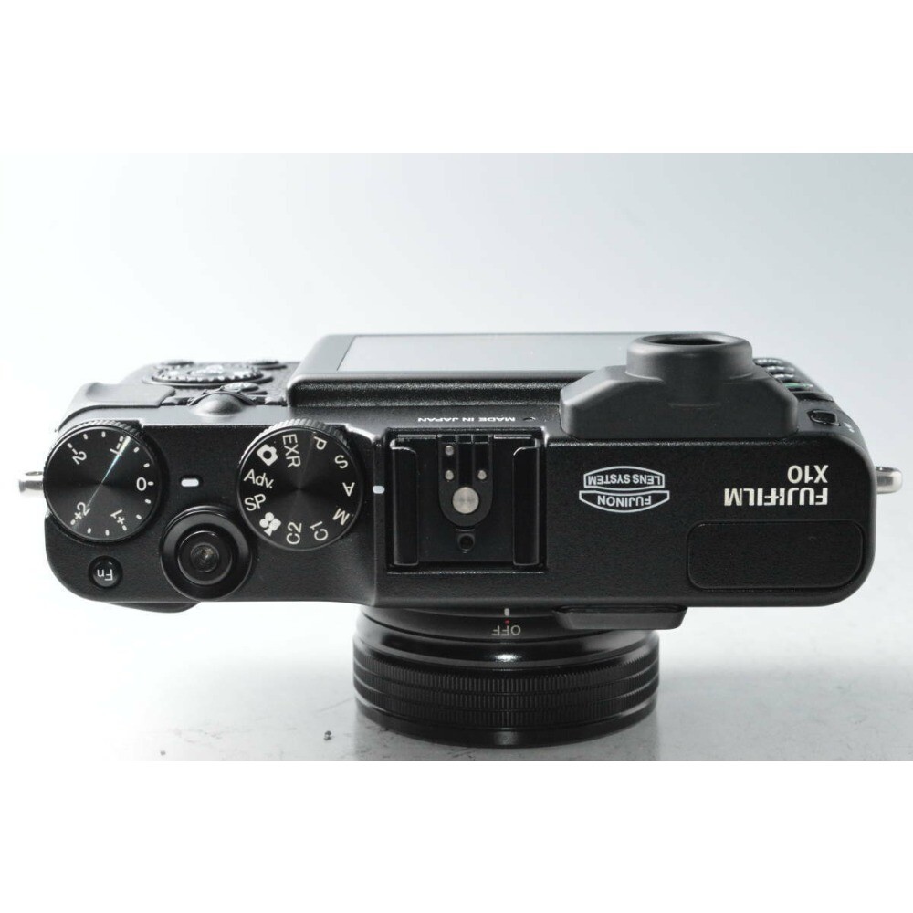 FUJIFILM X10 12MP Digital Camera with 12 Megapixel Optical Zoom