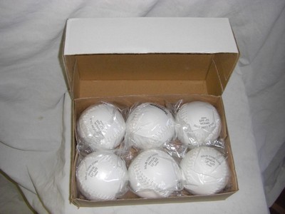 12 Balles De Pratique Softball Richardson 600S12 Blanches 12 Pouces - Neuves Sous Emballage