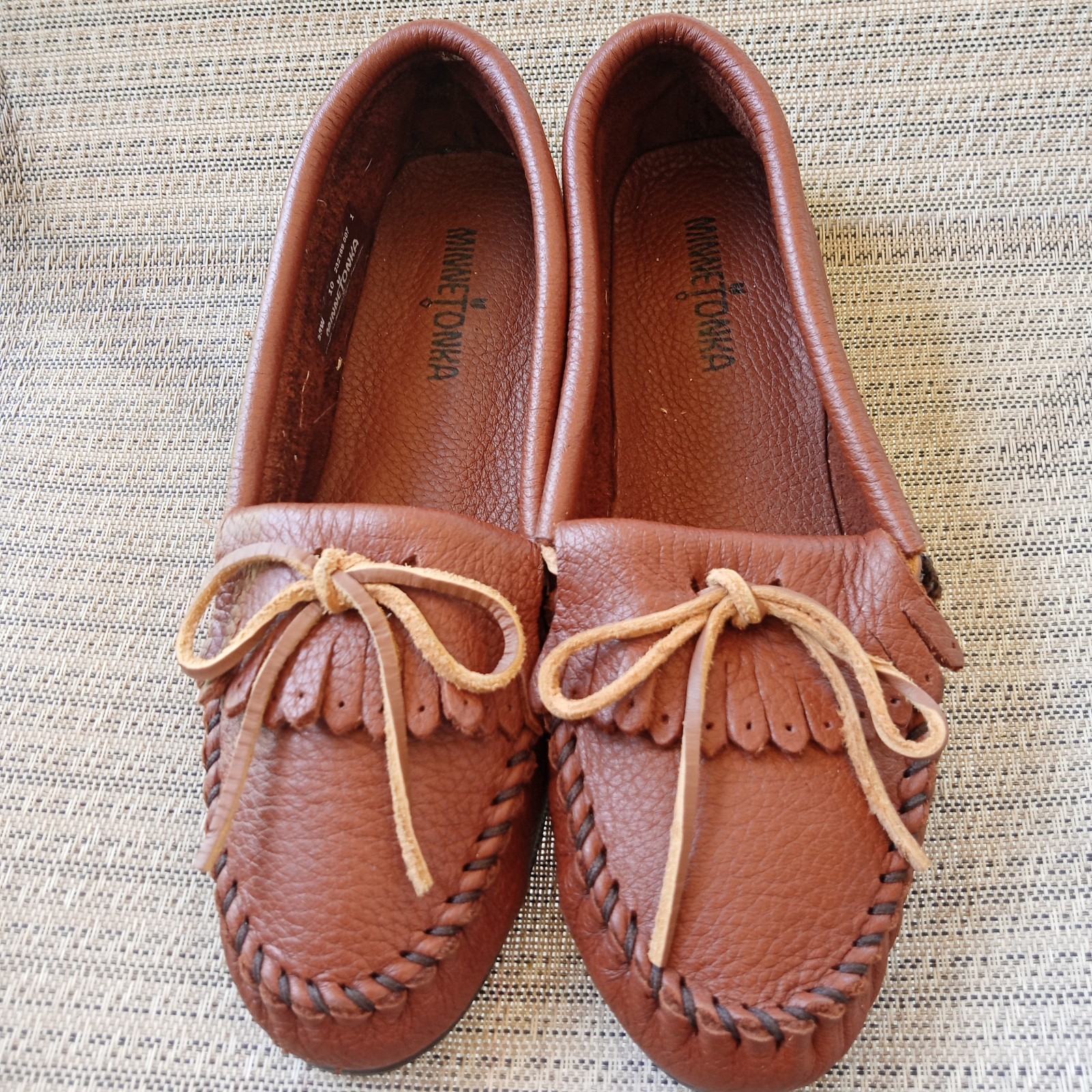 Minnetonka Kilty Moccasins Brown Deerskin Leather Fringe Driving Shoes 10
