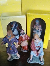 Presepe del Prado collection - 5 Pezzi. pastori In Ginocchio o Seduti in resina.