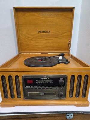 Detrola KM837 Stereo Record Player Phono Cassette CD AM FM Radio Tested Works 