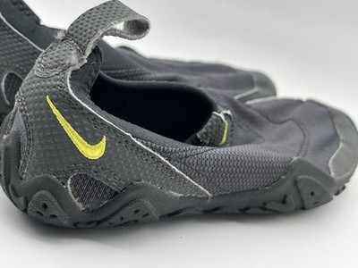 Men's 7 M Nike ACG Aqua Socks Black Water Shoes Slip-On 190056-031 Scuba Diving