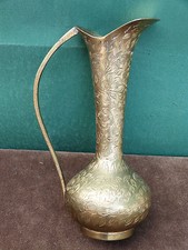 2773. Vase mit Henkel, Henkelvase, Messing, mit Verzierungen, 20,5 cm