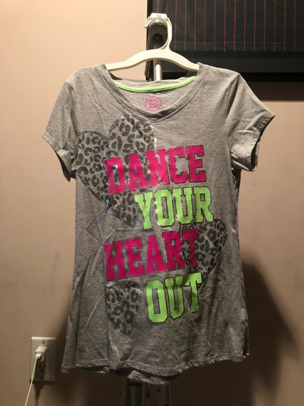 Girls So "Dance Your Heart Out" Gray Short Sleeve Shirt Size 16