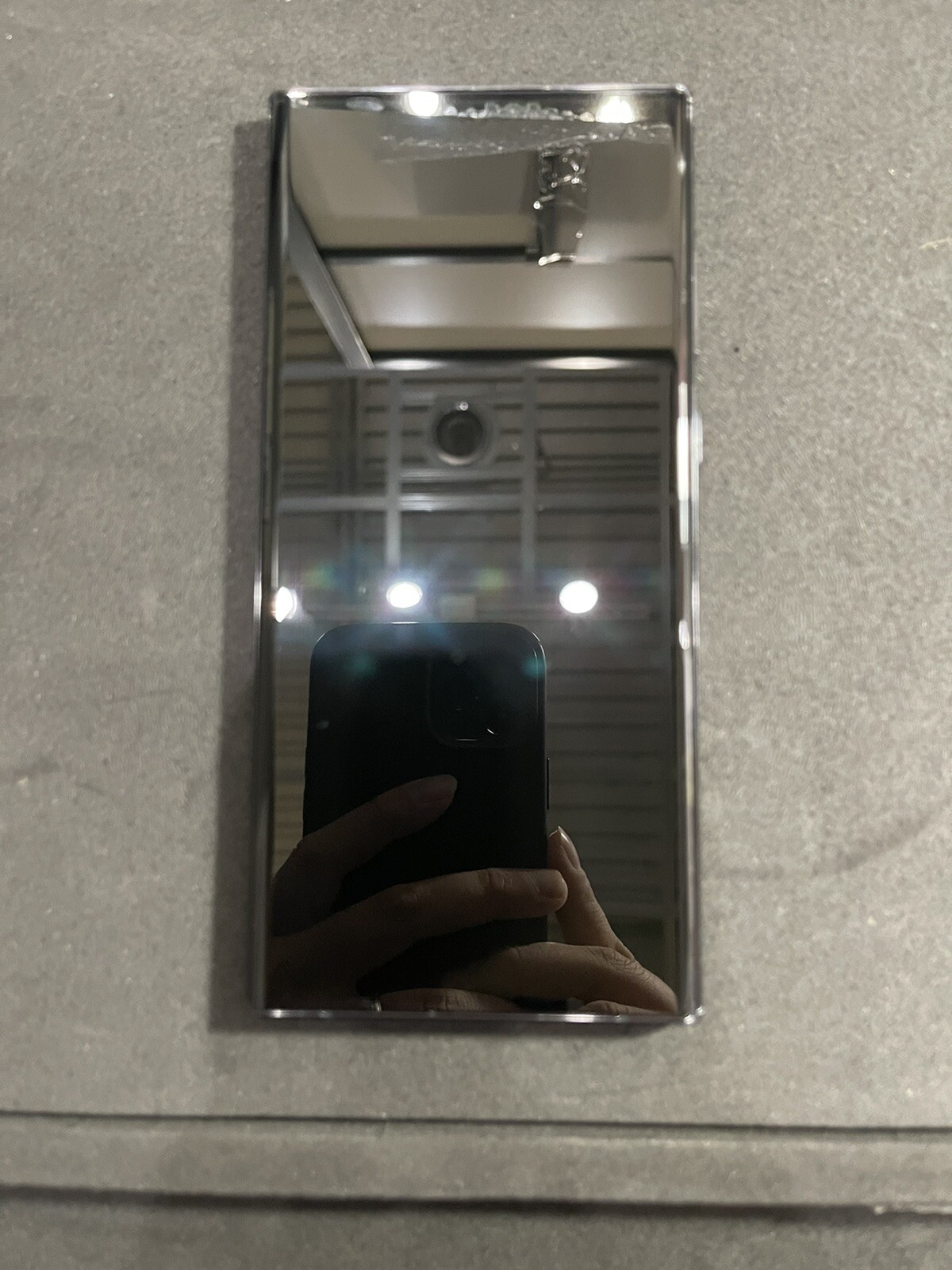 Foto 1 di 2