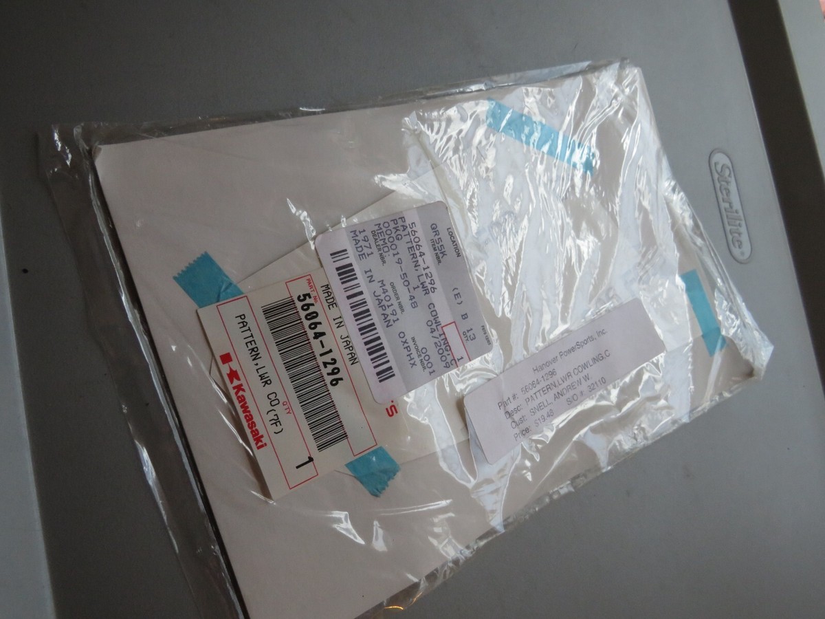 NOS Kawasaki ZX600 ZX-6R Ninja 2001 Lower Cowling Mark Decal