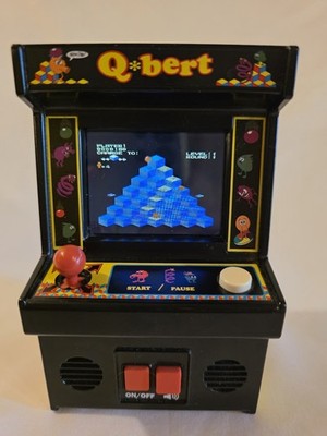 Q*BERT Mini Handheld Arcade Cabinet Classic Video Game TESTED WORKS 2016