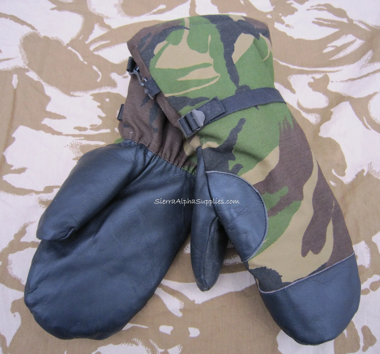 Dutch Army Mitts Cotton Fleece Lined Woodland DPM, Leather Palmed Waterproof NL