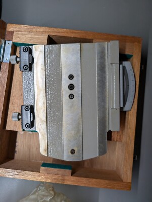 MITUTOYO 172-171 ROTARY STAGE MICROSCOPE and for optical comparators