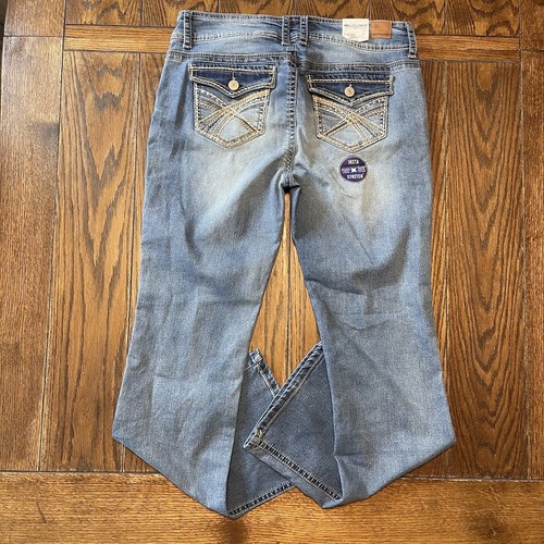 Wallflower Jeans Size 15 Luscious Curvy Fit Bootcut Embroidered 33x32