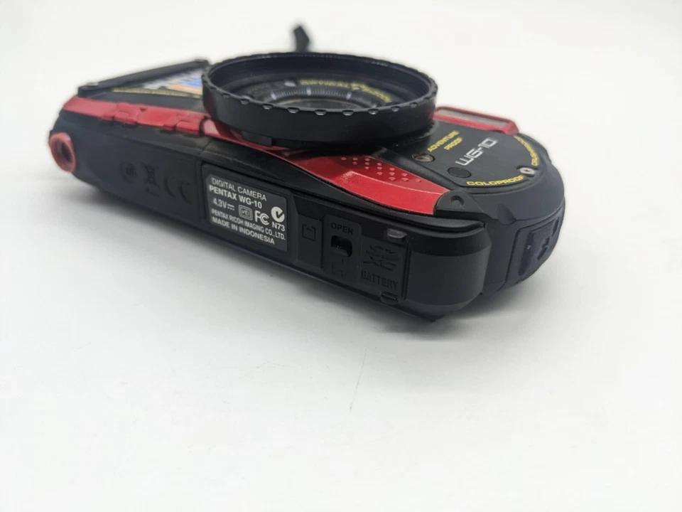 Pentax Optio WG-10 Waterproof 14MP Digital Camera Red + SD Card, Charger, & Case - Image 3 of 4