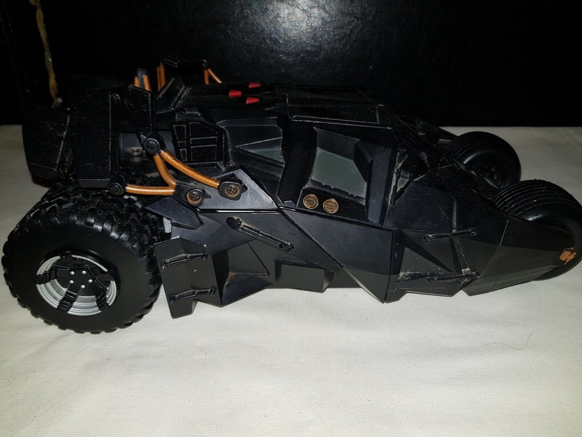 DC Comics Batman Begins Batmobile Tumbler (Mattel 2005 13  display picture 1