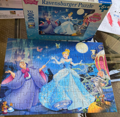 Ravensburger Puzzle Adorable Cinderella Glitter XXL 100 Piece