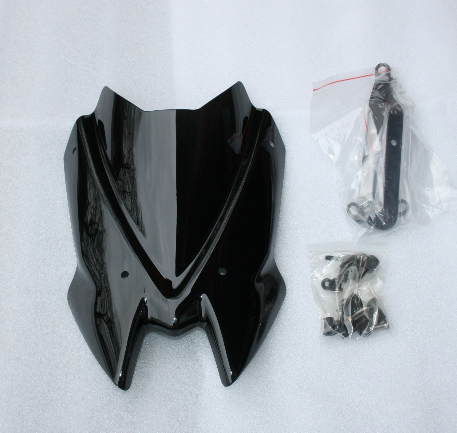 Bulle racing Kawasaki Z650 2020-2021 noir en plexiglas haute résistance