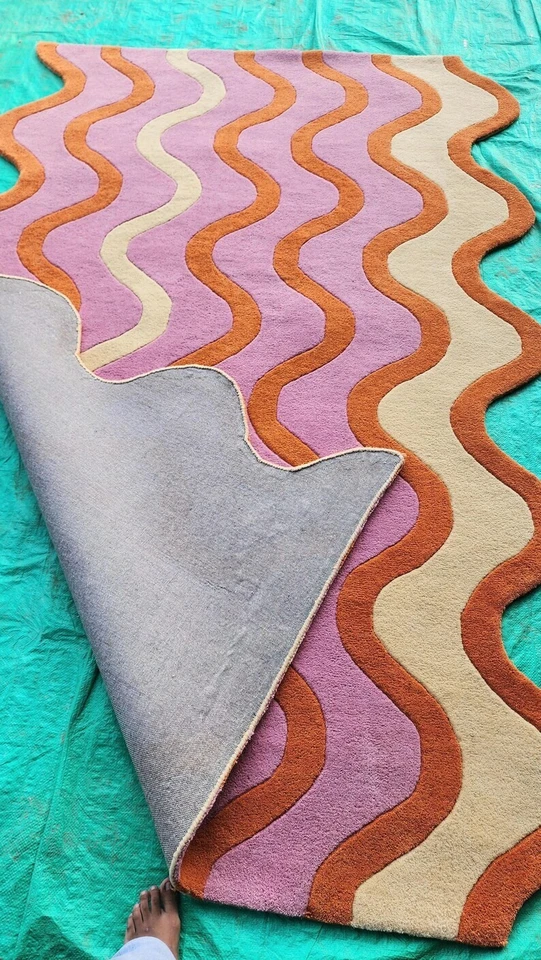 Hand tufted Rug, orange pink and Cream color rug, modern design premium quality - Image 3 of 4